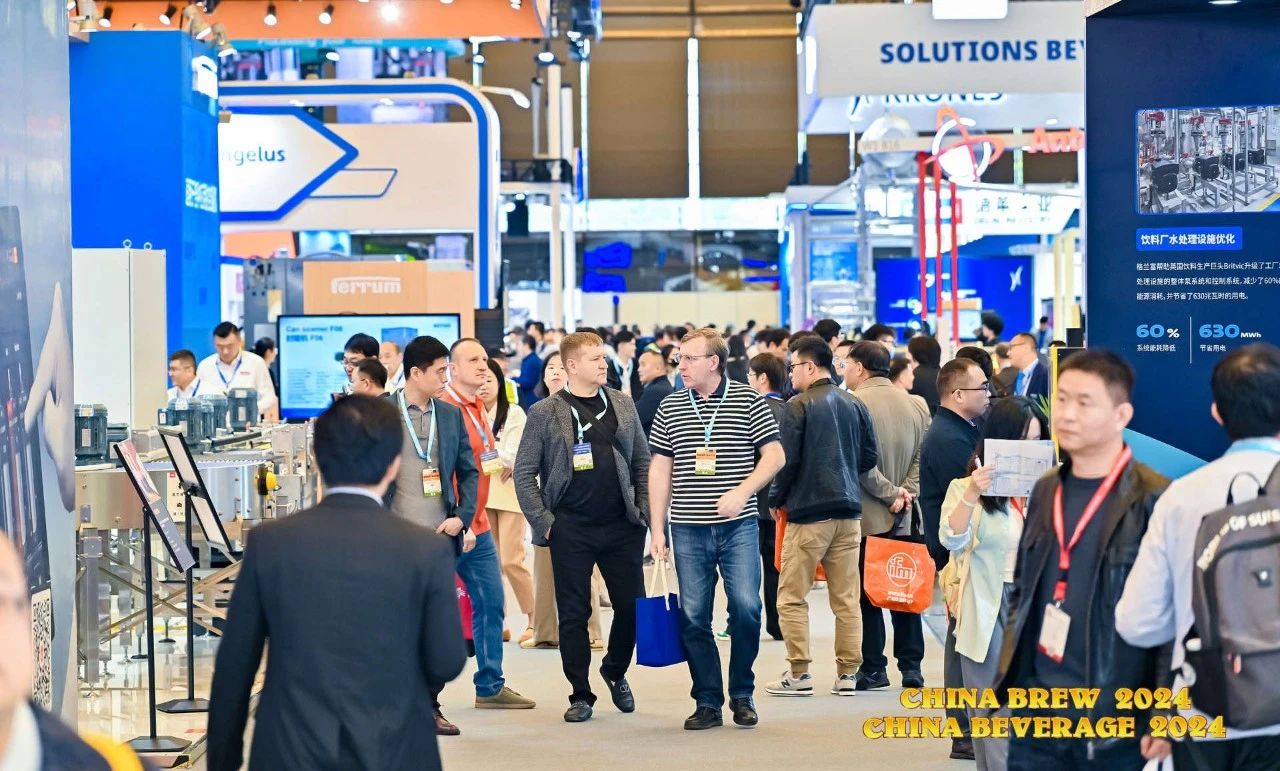 本年度再次亮相酒飲大展，雷茨磁浮冷水機(jī)（熱泵）等深受酒飲行業(yè)青睞！